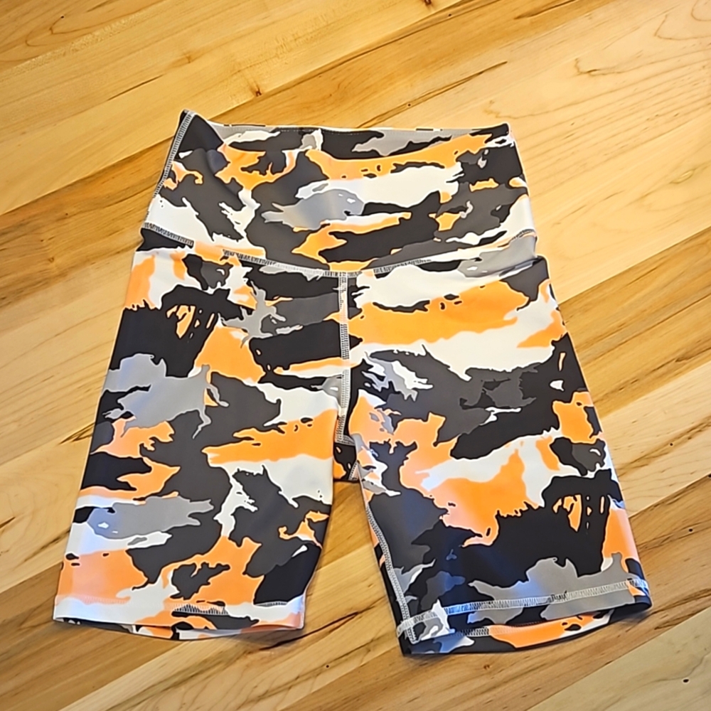 Marika Shorts, Size S
